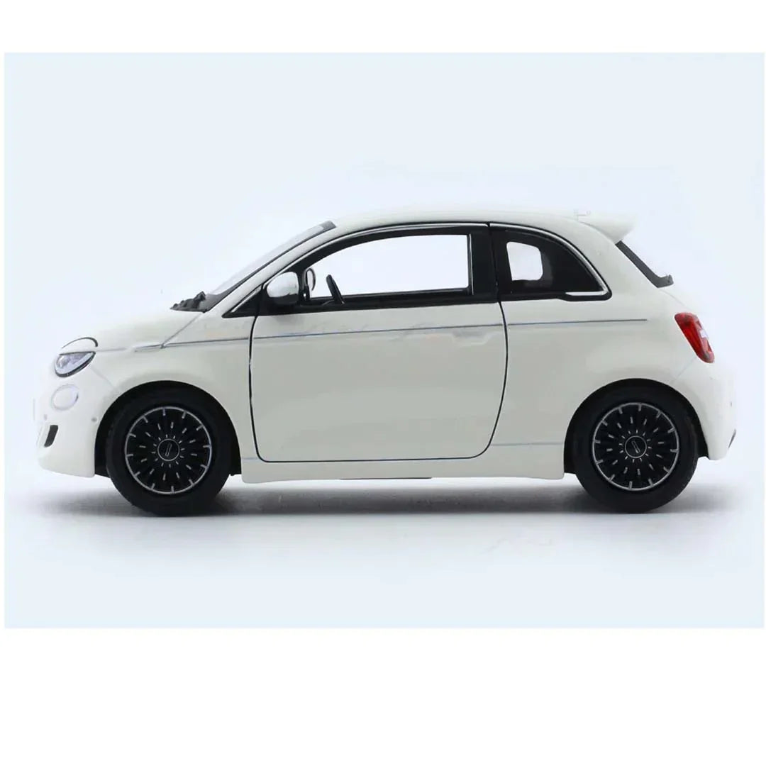 2023 Fiat 500e White 1:24 Scale Diecast Model Car by Bburago – Official Licensed Collectible