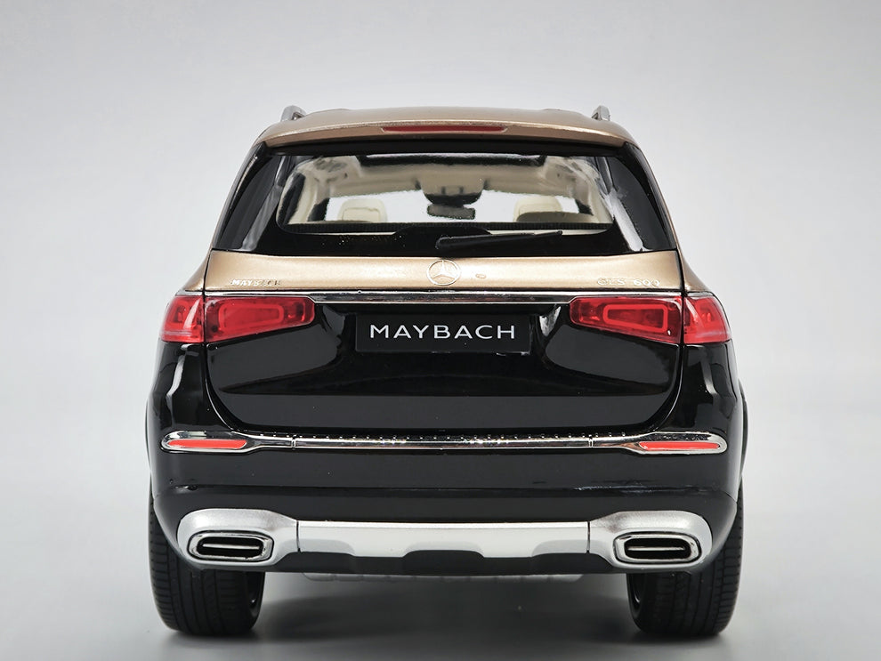 Paragon 1:18 Mercedes-Maybach GLS 600 Silver Diecast Model – Luxury SUV All-Opening Collector Car