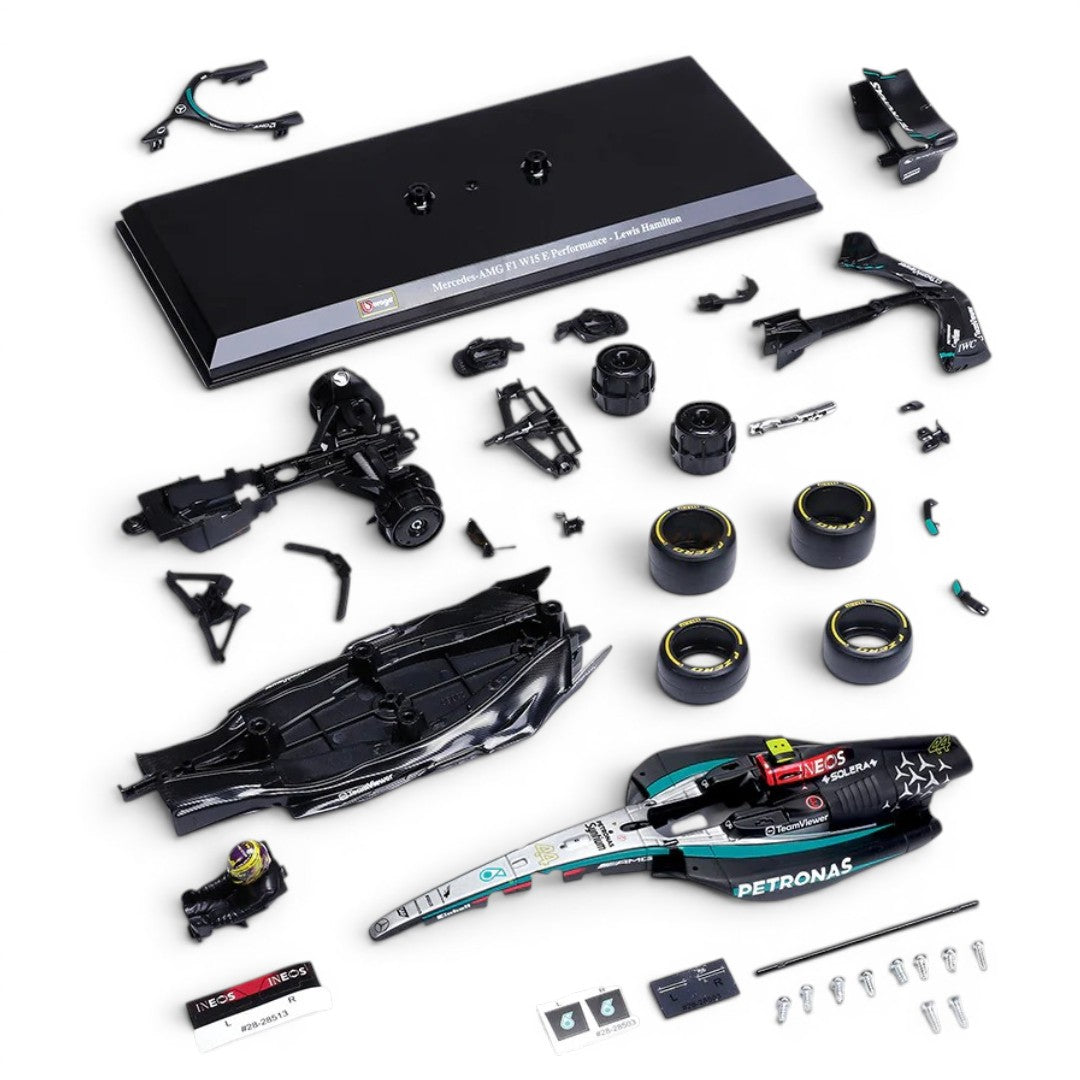 Bburago 1:24 Mercedes-AMG F1 W15 E Performance #44 Lewis Hamilton Model Kit (2024) | Licensed Formula 1 Diecast Scale Model