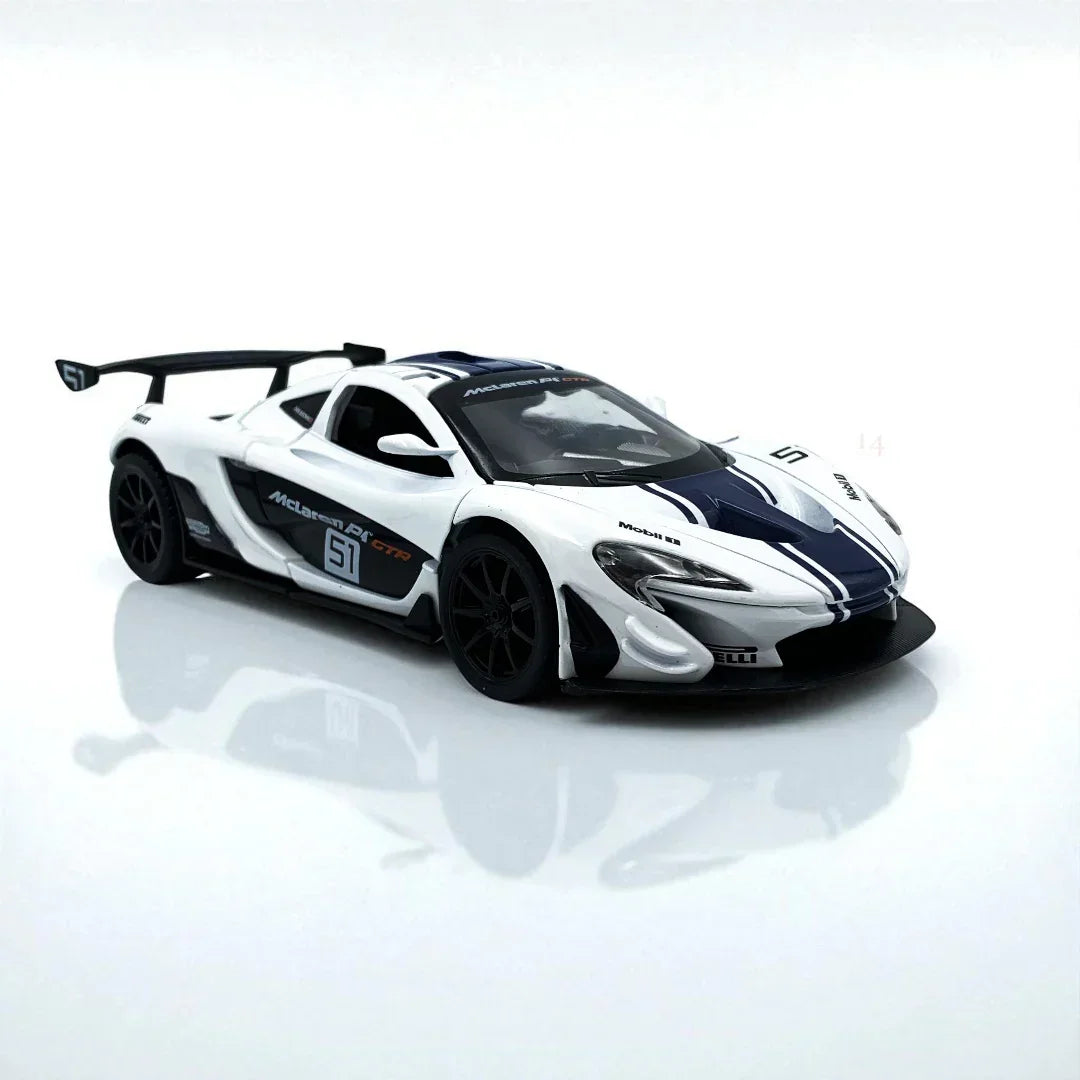 Joy Junction 1:24 McLaren P1 GTR Diecast Model Car – White (JJ252)