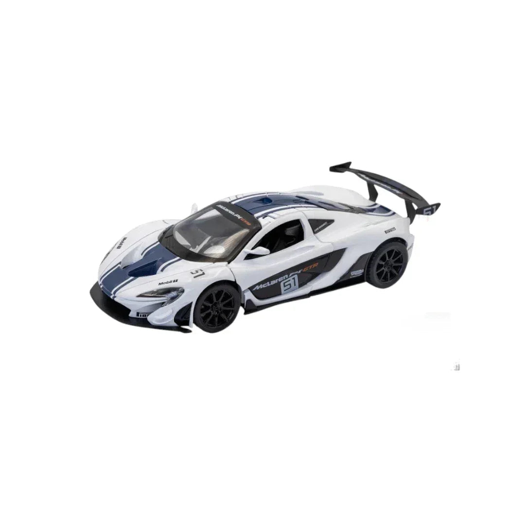 Joy Junction 1:24 McLaren P1 GTR  Diecast Model Car – White (JJ252)
