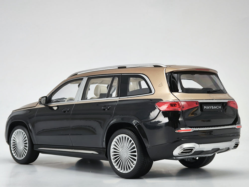 Paragon 1:18 Mercedes-Maybach GLS 600 Silver Diecast Model – Luxury SUV All-Opening Collector Car