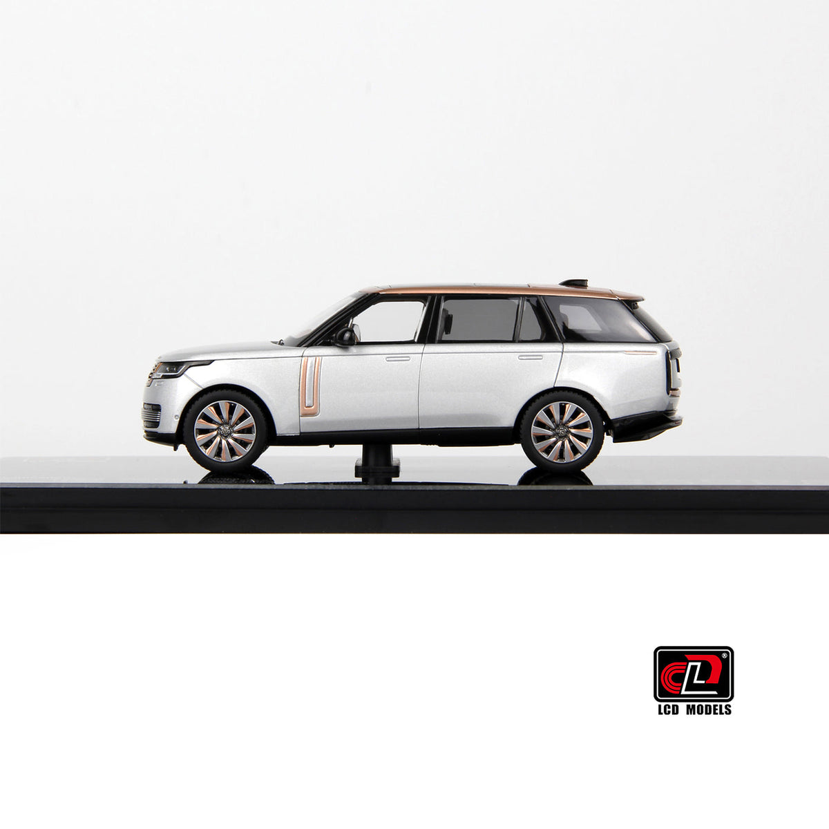 LCD Models 1:43 Land Rover Range Rover SV Die-Cast Model Car | Premium Collectible SUV Model |