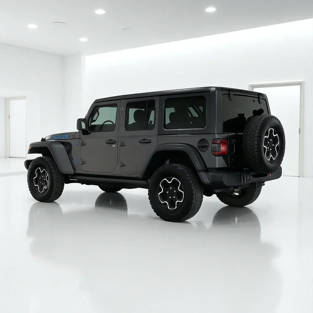 Rastar 1:24 Jeep Wrangler Rubicon 4xe Die-Cast Model – Black | Openable Doors (64610)