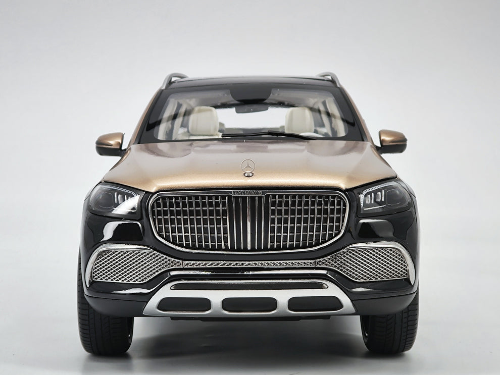 Paragon 1:18 Mercedes-Maybach GLS 600 Silver Diecast Model – Luxury SUV All-Opening Collector Car