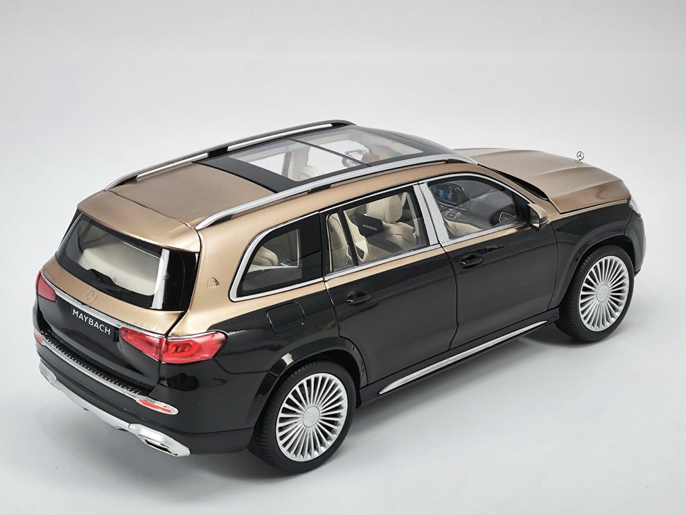 Paragon 1:18 Mercedes-Maybach GLS 600 Silver Diecast Model – Luxury SUV All-Opening Collector Car