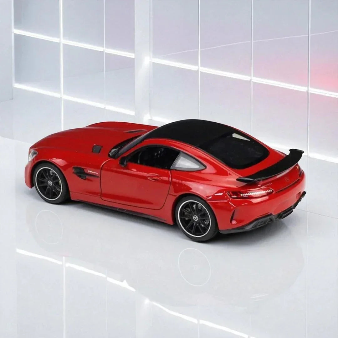 Welly 1:24 Mercedes-AMG GT R Die-Cast Model – Red | Openable Doors (24081)