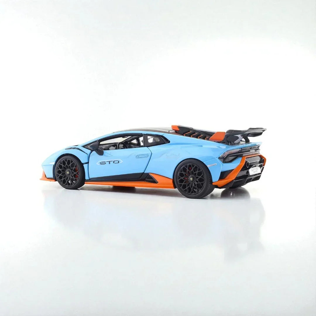 Rastar 1:18 Lamborghini Huracán STO Diecast Model Car – Blue (63800)
