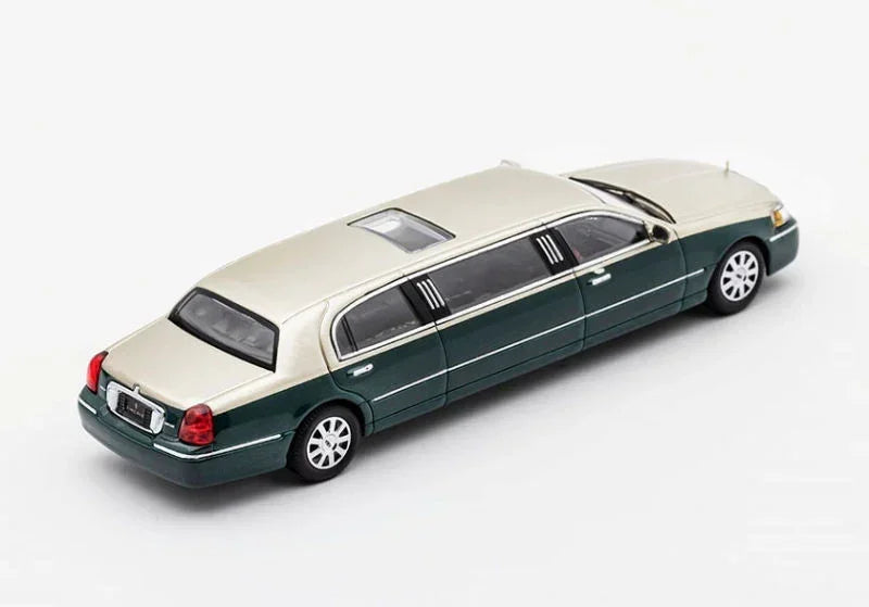 GCD 1:64 Green Silver Stretch Limousine – Continental Model | Premium Diecast Metal Car