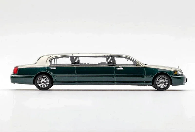 GCD 1:64 Green Silver Stretch Limousine – Continental Model | Premium Diecast Metal Car